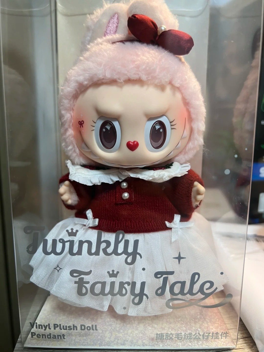 LABUBU MOKOKO – Twinkling Tale Series(18cm)(Product with a box) (labubu v4)pin of love – heart(secret edition)